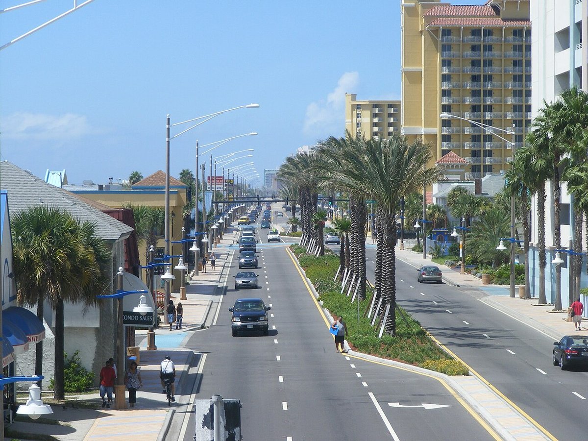 Downtown Daytona Beach, FL - Daytona Beach – Wikipodróże, wolny przewodnik turystyczny