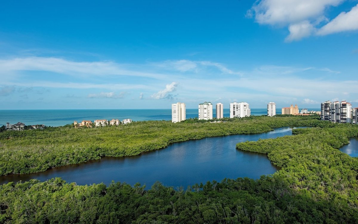 Pelican Bay, FL - Living in Pelican Bay Naples FL | Complete Luxury Guide